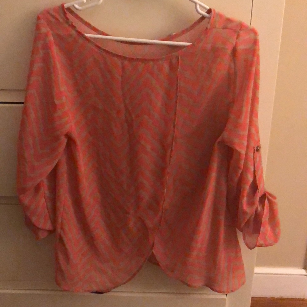Open back blouse - Picture 2 of 3